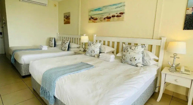 Студия Breakers Resort Apartments