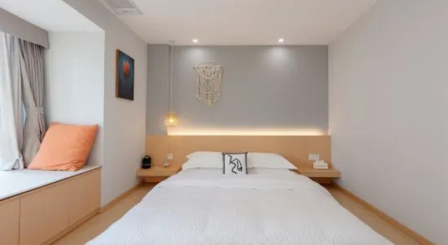Люкс Meiyi Light Luxury Hotel (Zhangjiajie Pedestrian Street Dayong Ancient City Branch)
