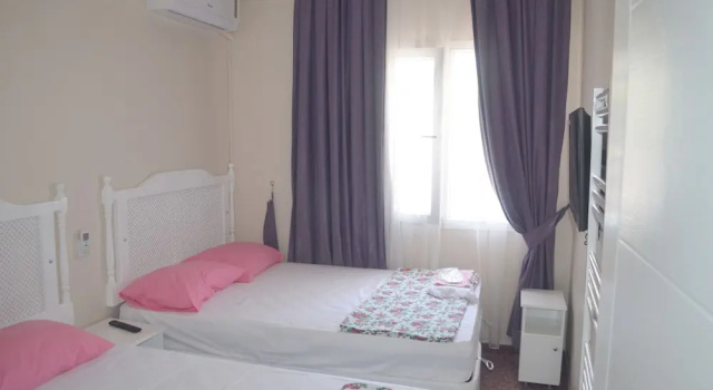 Трёхместный номер Classic с балконом Kiyi Motel