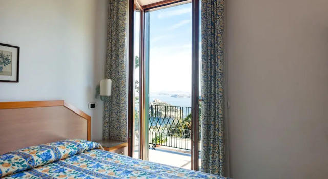 Двухместный номер Superior с балконом и с видом на море La Capannina - Hotel & Apartments