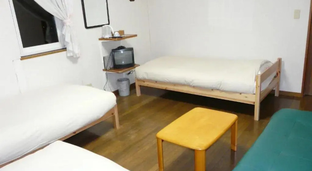 Номер Standard Pension Ressha House