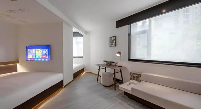 Люкс Lvju Smart Homestay (Zhangye Road Pedestrian Street)