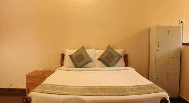 OYO 9167 Home Party Place Studio Candolim, Prenota Hotel Candolim 