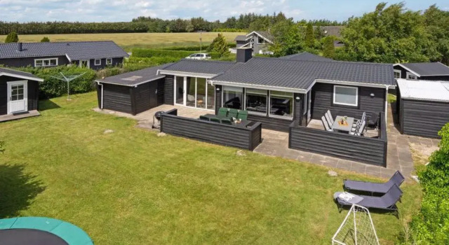 "Edel" - 650m from the sea in NE Jutland, Rezervasyon Otel Vestjylland otoparklı oteller, Otopark