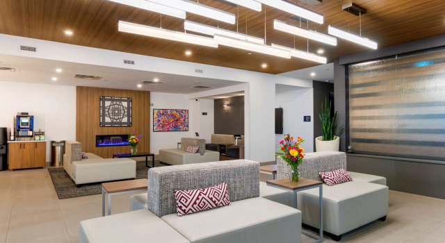 Best Western Plus Dauphin, Prenota Hotel Hotel a Dauphin con colazione, Colazione