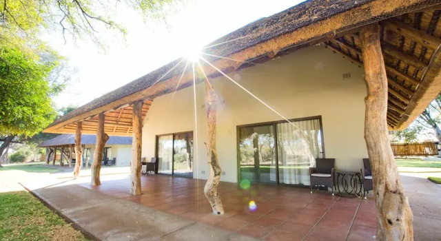 Senalala Safari Lodge