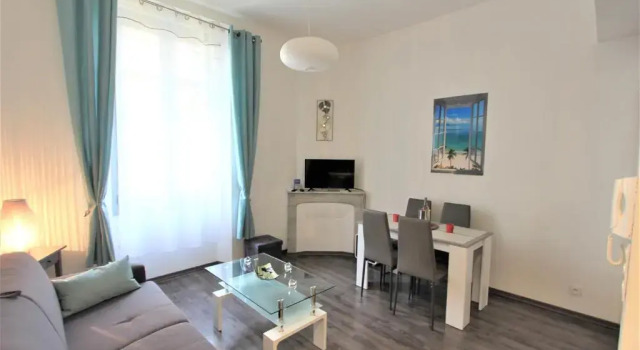Coeur de Cannes - 5mn Croisette Palais - Terrasse et Parking, Забронировать Отель Отели Канн с парковкой, рядом с Le Croisette Casino Barriere de Cannes, Парковка