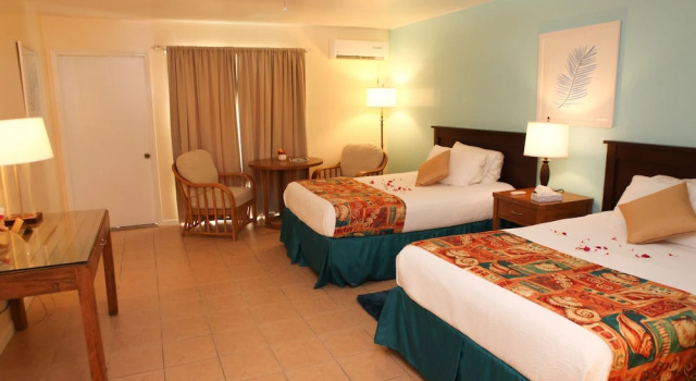 Standard Zimmer mit Balkon und mit Gartenblick Anegada Reef Hotel