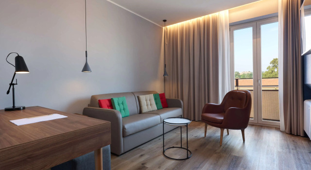 Radisson Hotel Ferrara, Забронировать Отель Отели Феррара с парковкой, рядом с Кафедральный собор Феррара, Парковка