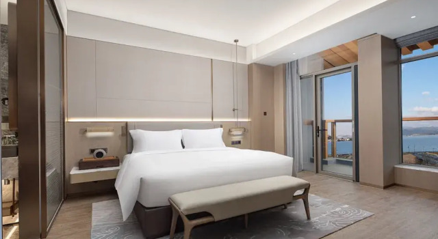 Люкс Superior NBICC Wonderland Hotel