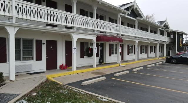 Chalet Motel Mequon