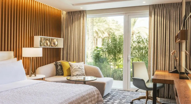Двухместный номер Deluxe Le Méridien Dubai Hotel & Conference Centre