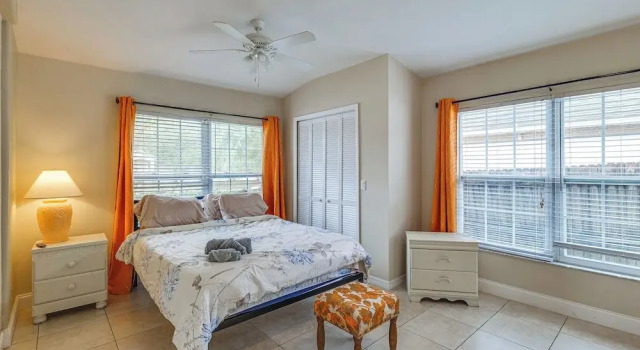 Pool Access, 7 Mi to Disney: Family Getaway!