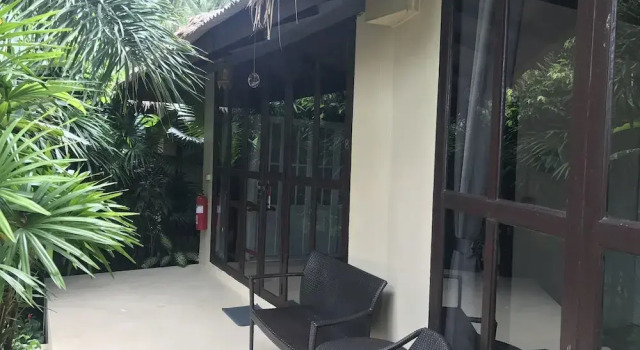 Семейное бунгало Amber Sands Beach Resort