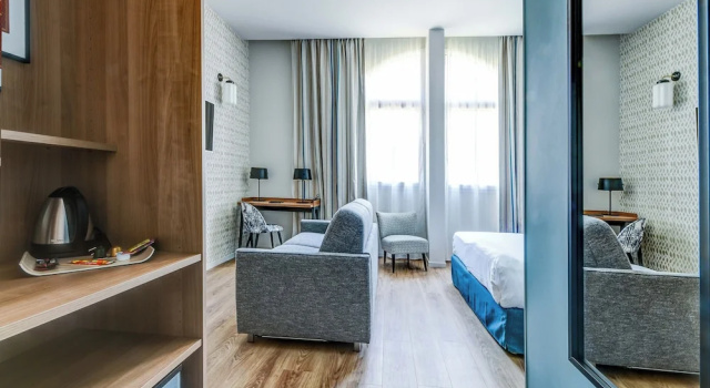Полулюкс Hôtel Jules Verne Biarritz