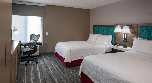 Четырёхместный номер Standard Hampton Inn Bentonville-Rogers