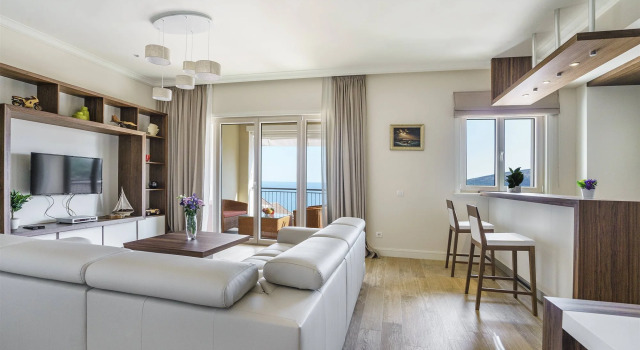 Lustica Bay Vacation Homes, Réserver Hôtel Radovici Luštica, près de Almara Beach