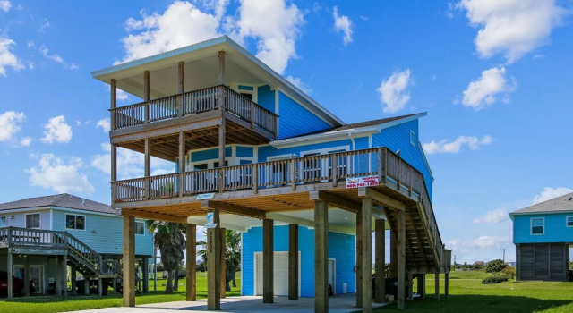 Blue Dolphin 4 Bedroom Home