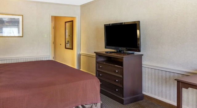 Номер Deluxe The Riverstone Inn