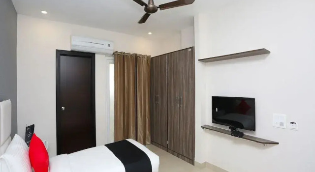 Capital O 27692 Mavens Green, Забронировать Отель Гургаон Gurgaon Region, рядом с Ansal University