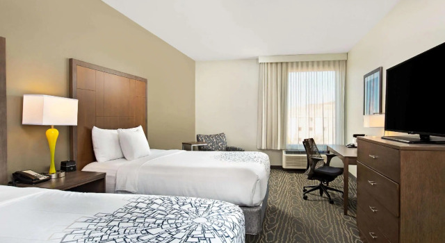 Четырёхместный люкс-студия La Quinta by Wyndham Page at Lake Powell
