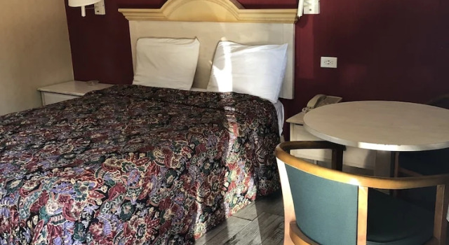 Двухместный номер Standard Travelers Inn