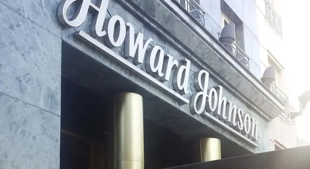 Howard Johnson by Wyndham 9 De Julio Avenue