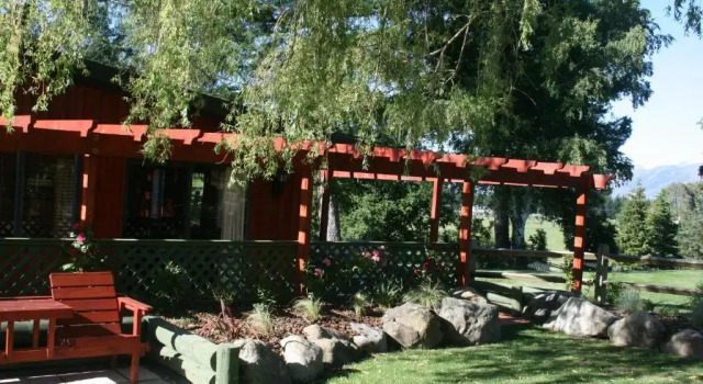 Бунгало с 3 комнатами Alpine Springs Motel