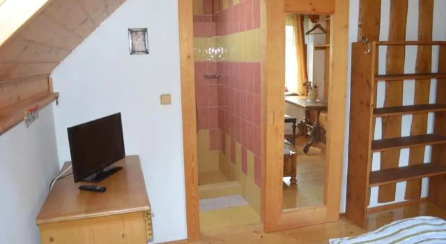 Penzion 409, Rezerwuj Hotel Hotele w Kraj hradecki z parkingiem, Parking