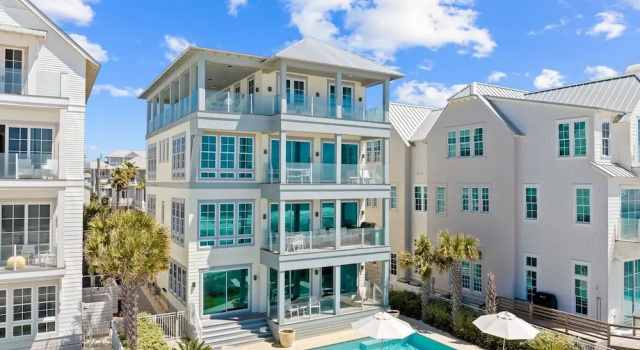 Коттедж Gulf Front Luxurious Home With Private Pool And Beach Access 6 Bedroom Home by RedAwning