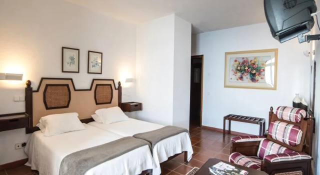 Estalagem Relogio, Rezervați Hotel Camacha Insulele Madeira