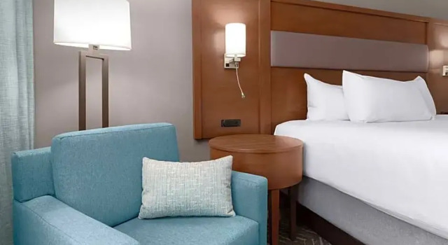 Люкс с 2 комнатами DoubleTree by Hilton Charleston Mount Pleasant