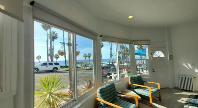 Люкс c 1 комнатой oceanfront Sea Horse Resort