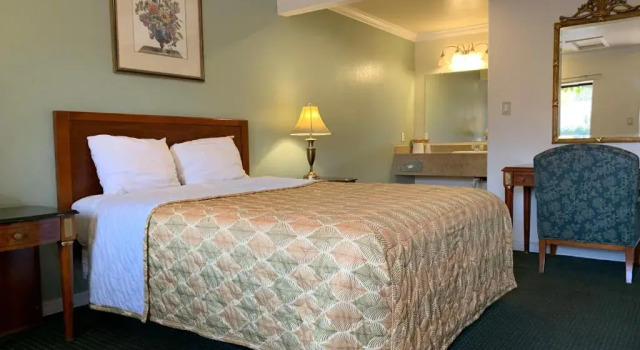Номер Standard Monterey Oceanside Inn