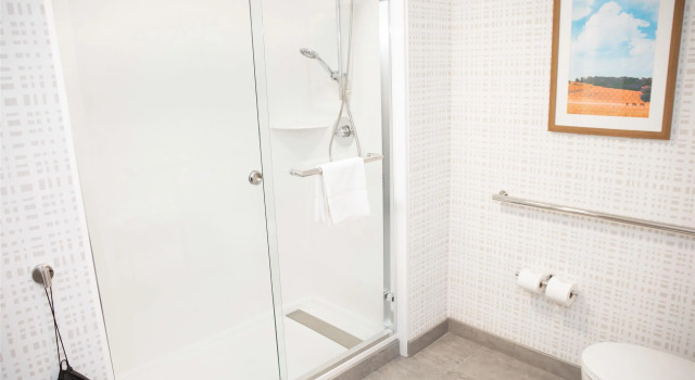 Люкс Hampton Inn Shrewsbury