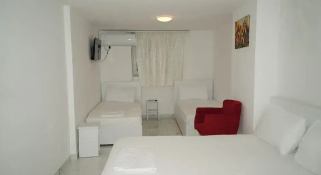 Четырёхместный номер Classic Enles Hotel