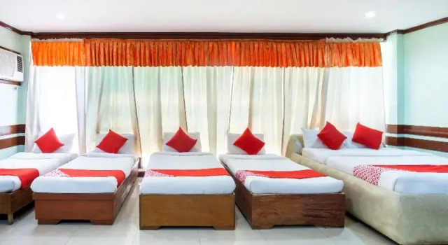 Семейный номер Standard RedDoorz at Maanyag Pension House Mandaue