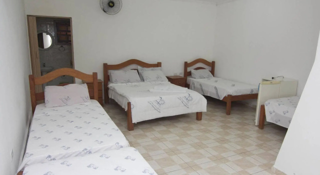 Hotel Caraguatatuba, Забронировать Отель Отели Карагуататуба с бассейном, рядом с Caragua Center Mall, Бассейн