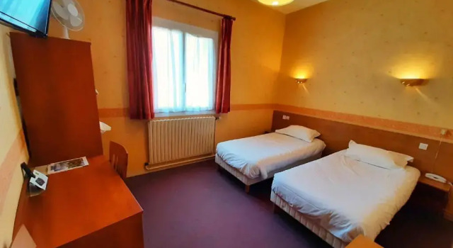 Двухместный номер Standard Logis Hôtel Saint Paul