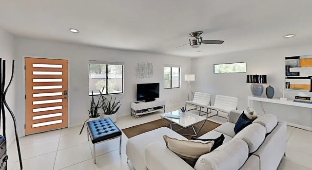 Mid-century Modern Home 3 Bedrooms 2 Bathrooms Home