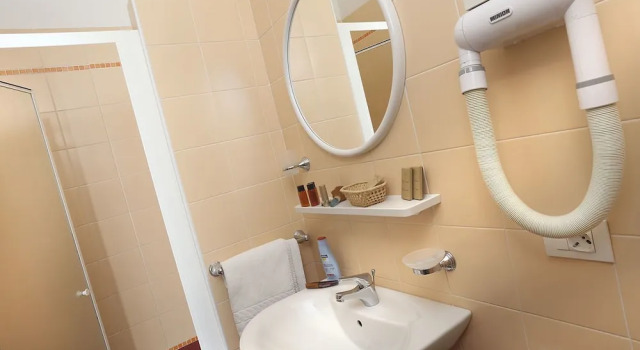 Двухместный семейный номер Standard с балконом и с частичным видом на море Hotel Marcus