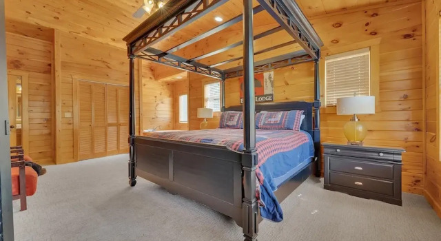 Номер Standard Moonshine Hollow 3 Bedroom Cabin by RedAwning
