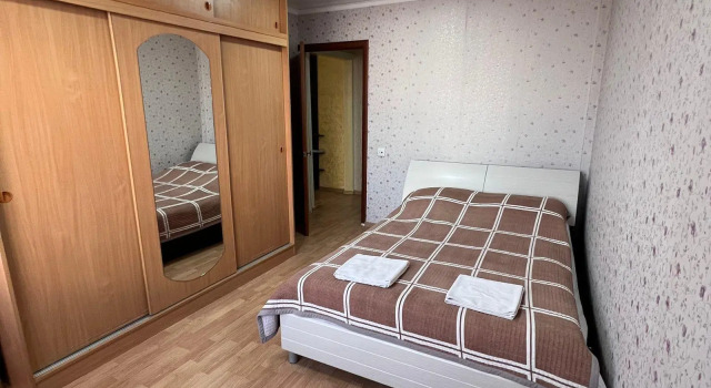 Rich House on Karbysheva street 3, Buchen Sie Hotel Qaraghandy Karaghandy