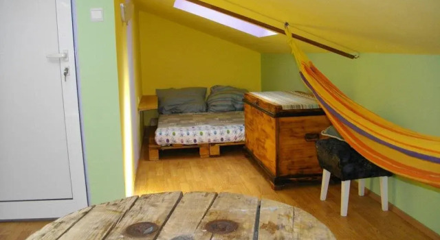 Just A Hostel, Book Hostel / Vandrerhjem Hostels i Burgas Province, Hostel / Vandrerhjem