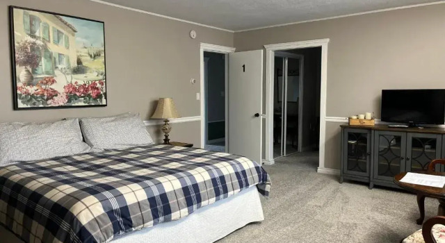 Номер Standard с балконом и с красивым видом из окна Sunny Shuswap B&B