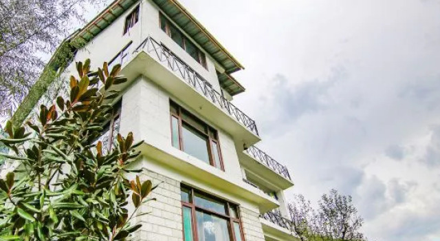 Meletowoods Manali, Забронировать Отель Бизнес-отели Манали, 4* 5*