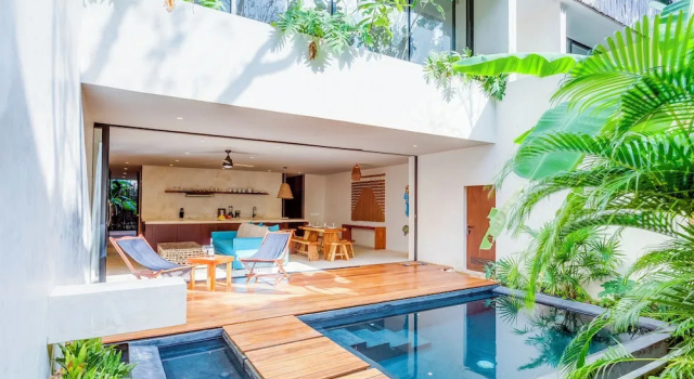 Апартаменты с 2 комнатами Gorgeous Flowy Space with Wrap-around Private Pool