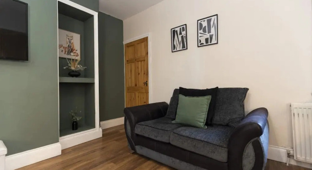 Gateshead 2BR Home - Near Town Metro Access, Rezervați Apartament Apartamente în Merseyside, Apartament