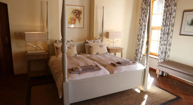 Hohewarte Guestfarm, Prenota Hotel Hotel 3 stelle a Windhoek, 3*
