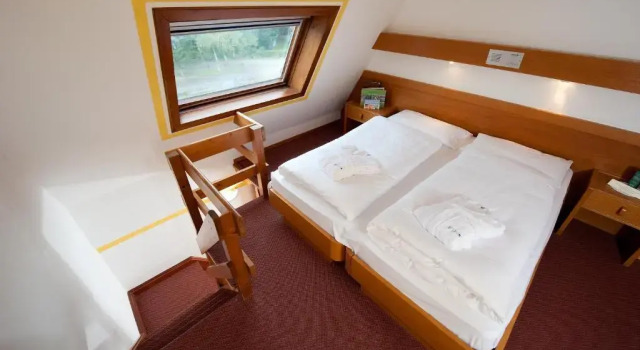 Трёхместный номер Standard Дуплекс Centro Pineta Family Hotel & Wellness